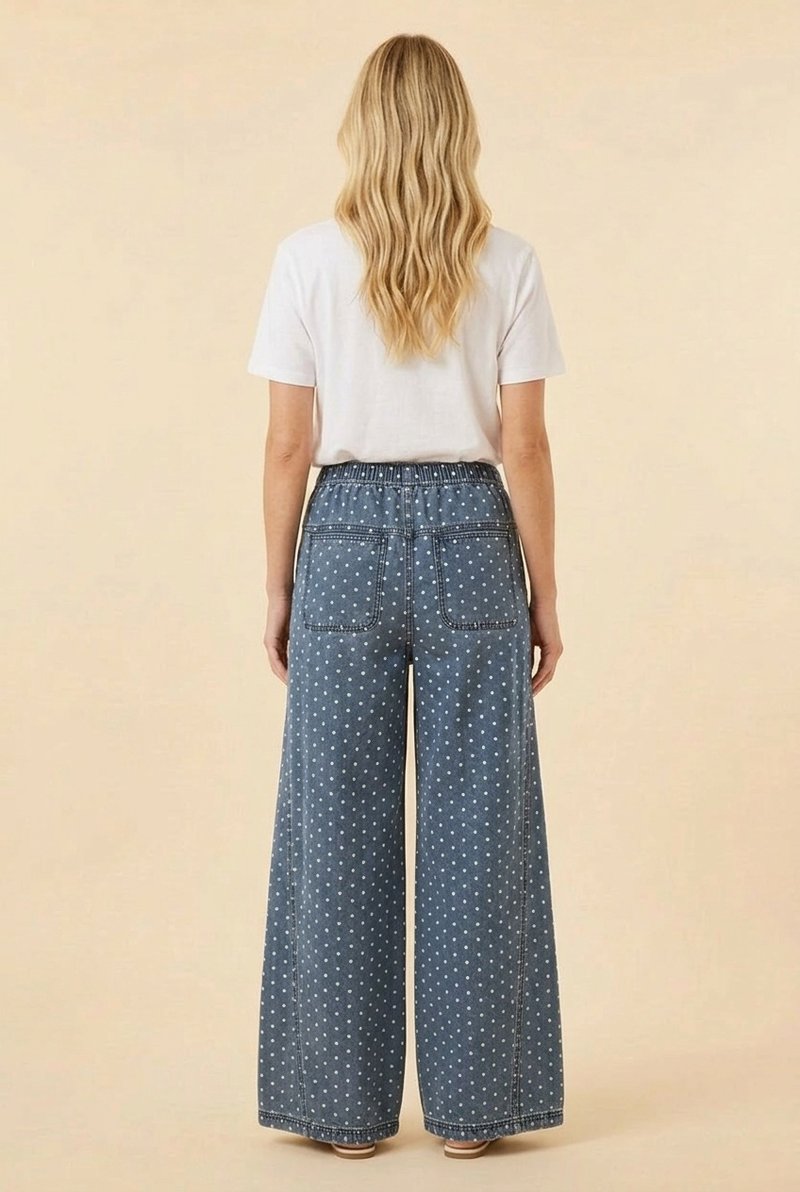 Lt Denim Polka Dot 40114