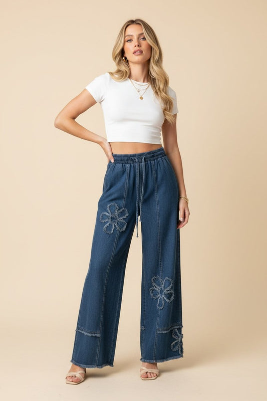 Wide leg floral applique 40018