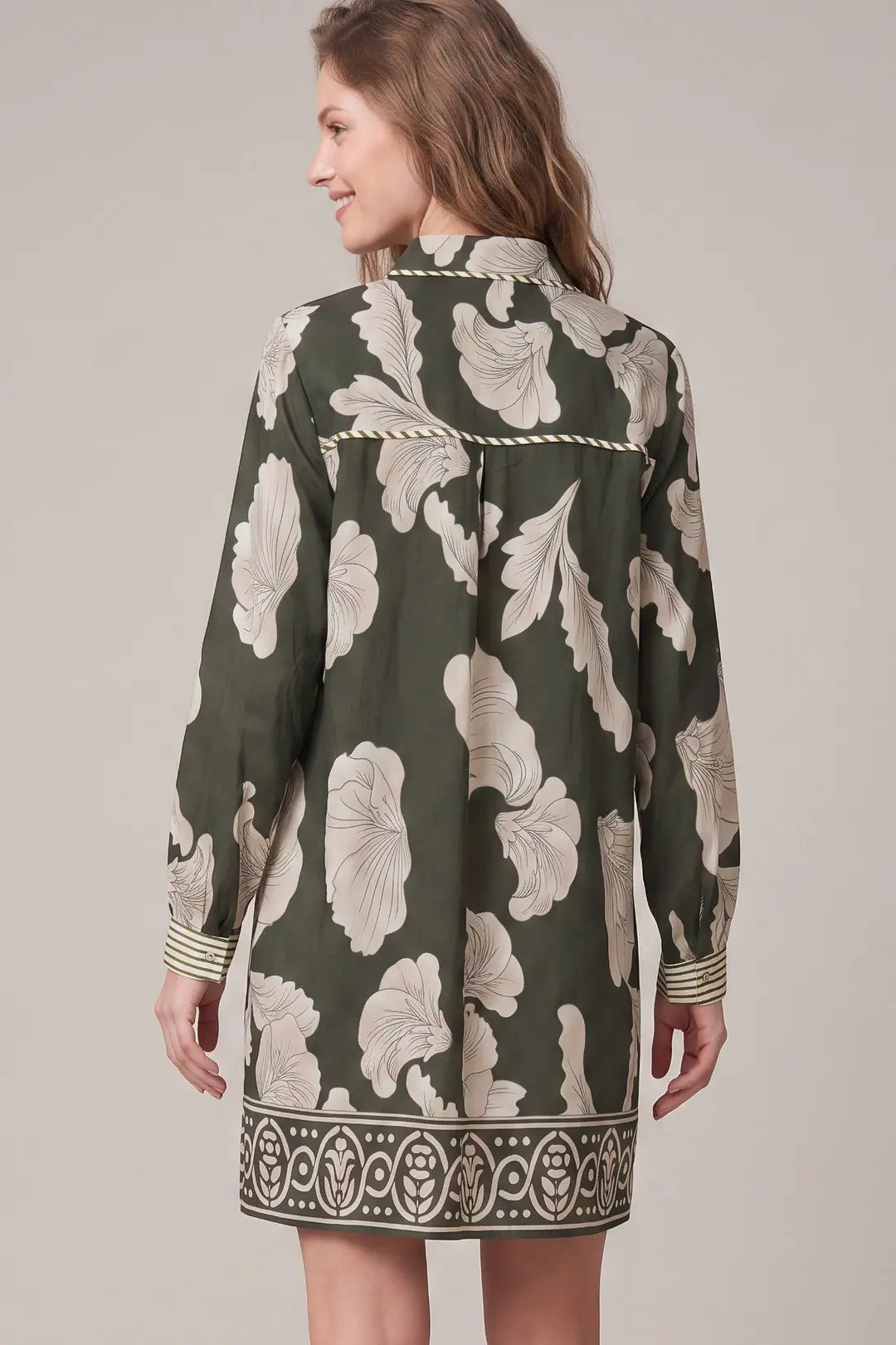 Border Print in Olive st2248